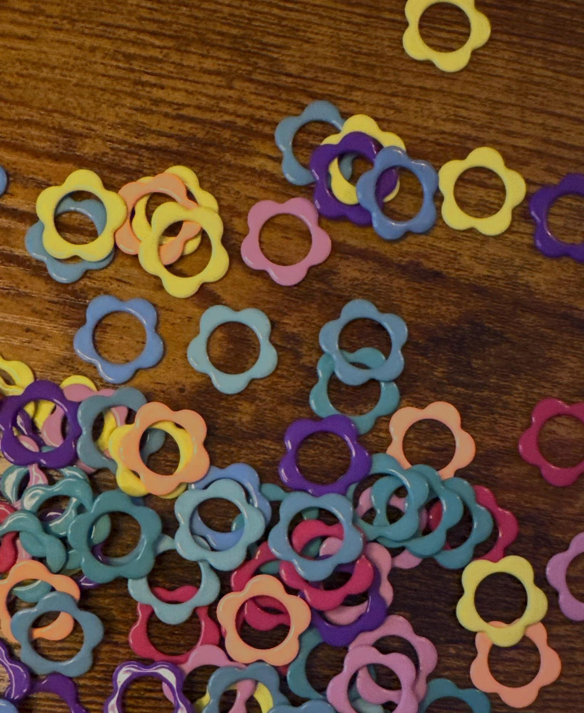 Flower stitch markers