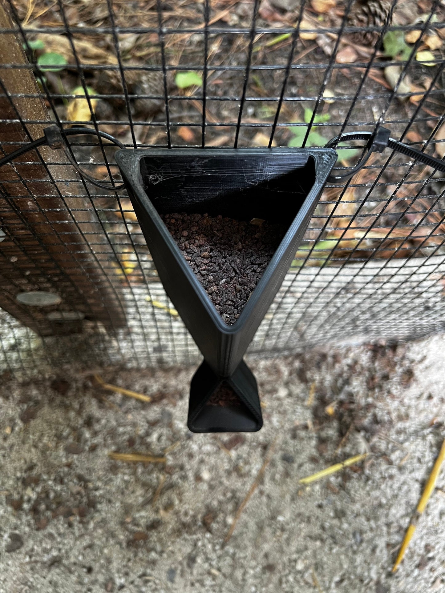 Chicken grit feeder