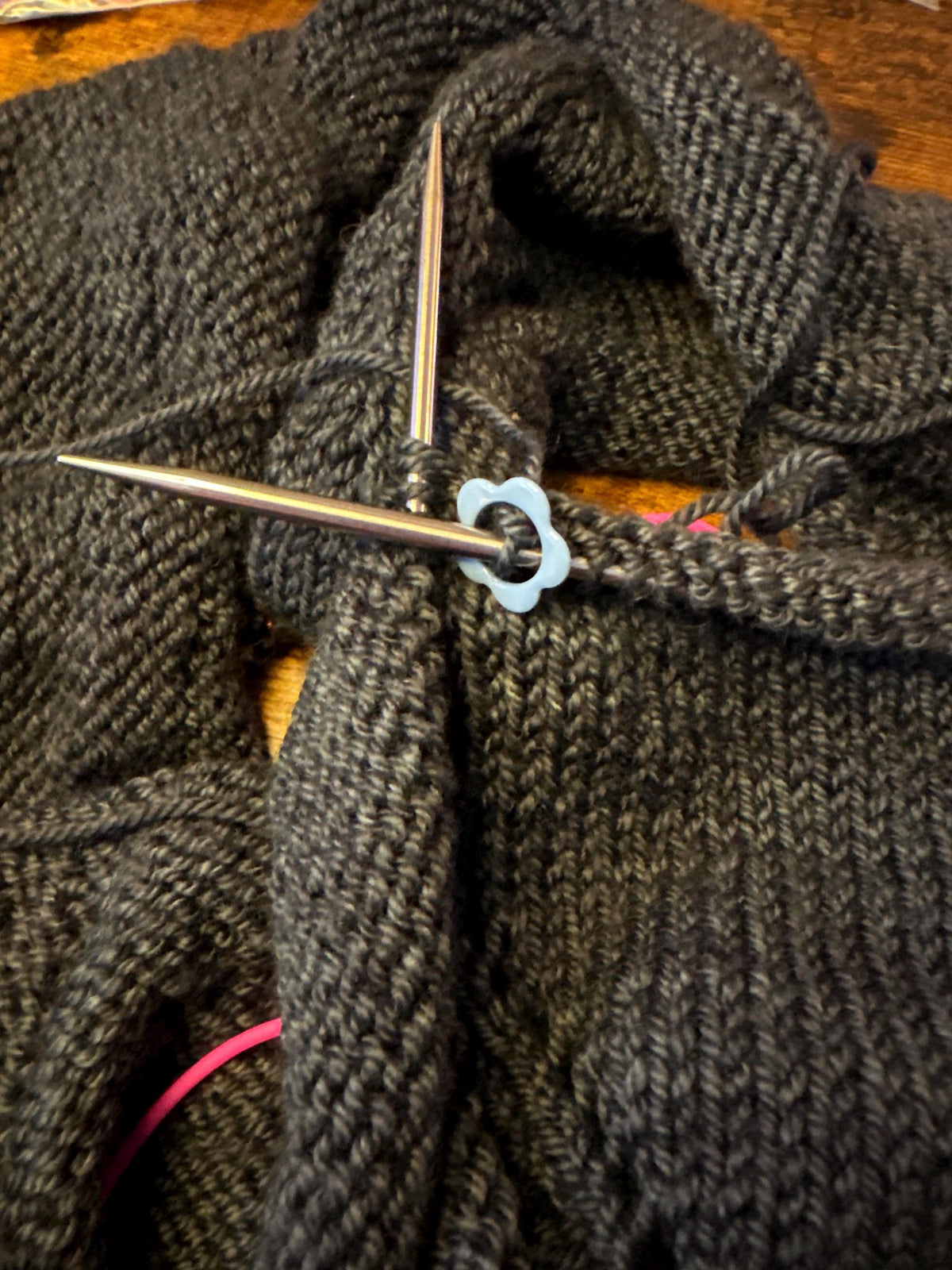 Flower stitch markers
