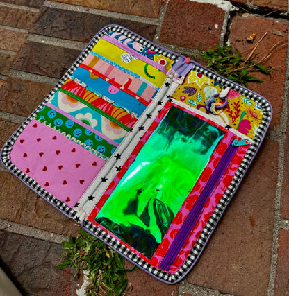 empty knitting needle organizer