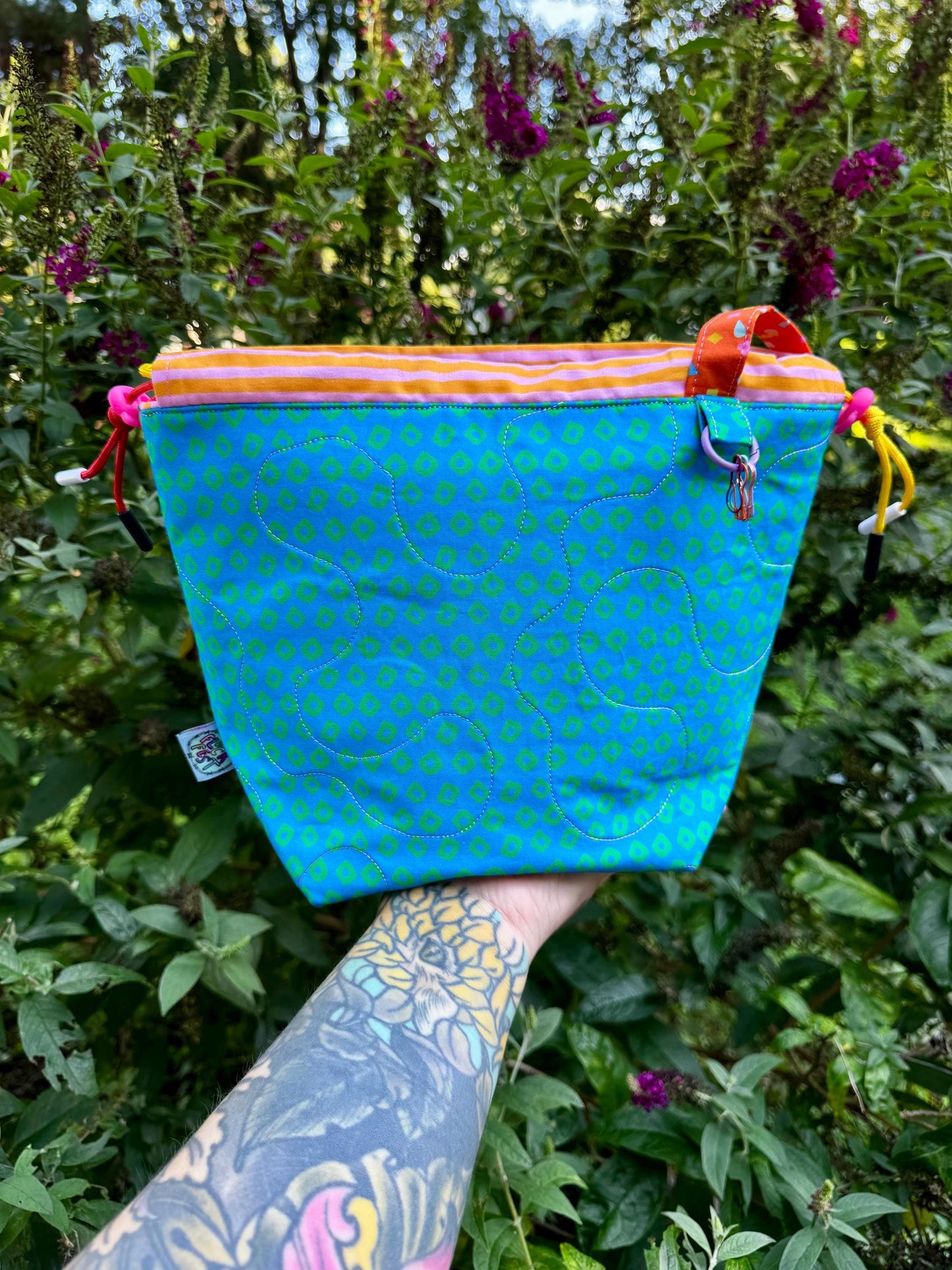 Ready 2 ship** Handmade quilted knitting or crochet project bag and yarn bowl